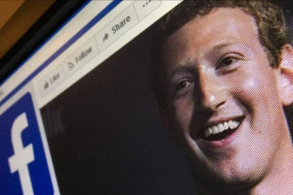 Imagen de Zuckerberg en una página de Facebook, tomada en Moscú el 22 de marzo.