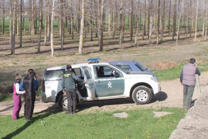 Una de las patrullas de la Guardia Civil que formó parte del dispositivo de búsqueda.