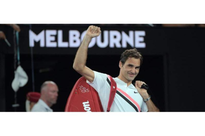 Roger Federer celebra su victoria frente al surcoreano Hyeon Chung. TRACEY NEARMY