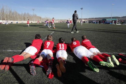 El torneo de Reyes ‘Ciudad de León’ contó con la participación en el Área Deportiva de Puente Castro con 16 equipos y el Puente Castro A como ganador. JESÚS F. SALVADORES