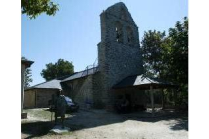 La iglesia de San Andrés verá esta tarde complementado su campanario