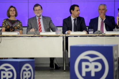 Mariano Rajoy, Maria Dolores de Cospedal, Javier Arenas , Andrea Levy y Fernando Martinez-Maillo este lunes durante la reunion del Comite Ejecutivo del Partido Popular.