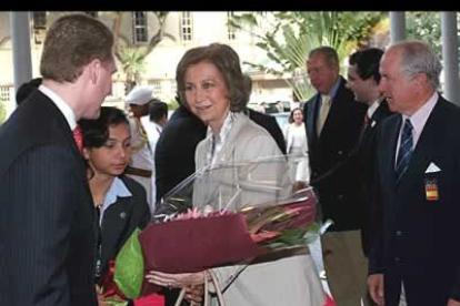 La Reina Sofía, quien llegó el domingo a Singapur, será quien cierre el miércoles el turno de intervenciones de la delegación española.
