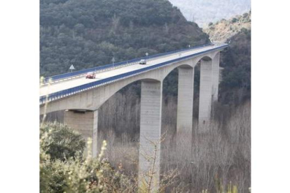 Viaducto de la actual carretera N-120 en Sobrado, en una imagen de archivo.