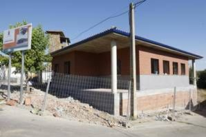Las instalaciones de la guardería ya se están construyendo en la plaza de la Iglesia de Ribaseca