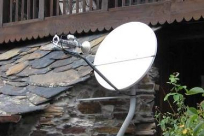 Antena parabólica de recepción de la TDT.