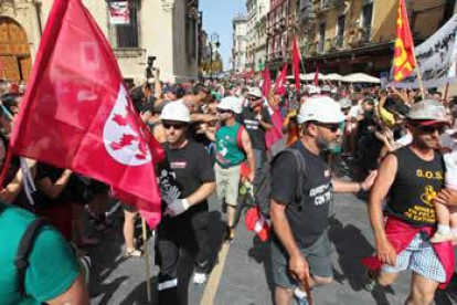 La marcha minera llega a León