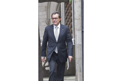 Mas, a su llegada a la reunión semanal del Gobierno catalán.