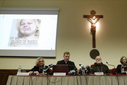 Presentación del Centro para la Protección de Menores, en el Vaticano.