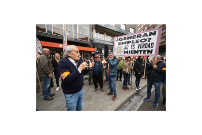 El empresario hostelero, viticultor y agricultor, José Luis Prada, uno de los impulsores de la protesta contra los macroparques eólicos y solares. L. DE LA MATA.