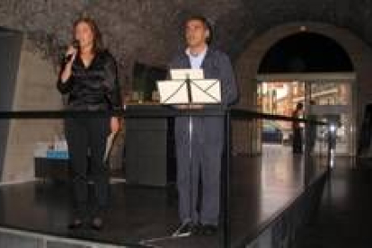 Un momento de la lectura de textos de José Antonio Carro Celada