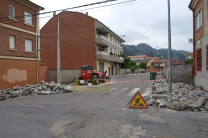 La obras se han iniciado en la calle La Ribera.