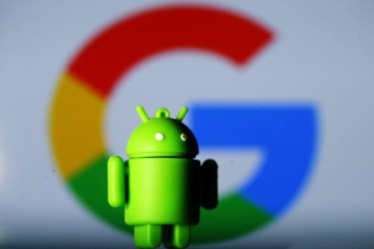 Google y Android en una figura 3D.