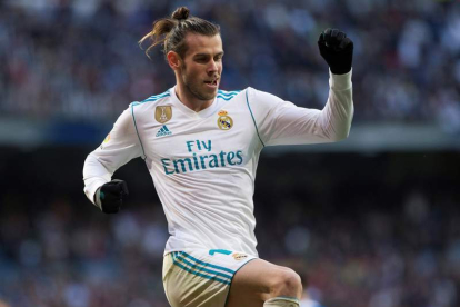 Bale celebra uno de los dos goles que le marcó al Deportivo. RODRIGO JIMÉNEZ