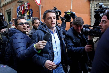 Matteo Renzi, a su llegada a la sede del Partido Demócrata, este jueves en Roma.