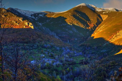 Panorámica del pueblo Los Montes de la Ermita y su entorno. ECOURBAN