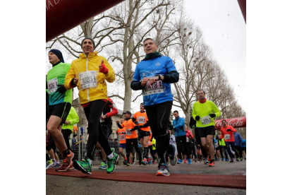 La media maratón siempre atrae a muchos participantes. MARCIANO PÉREZ