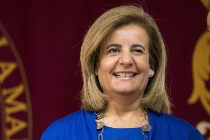 La ministra de Sanidad, Servicios Sociales e Igualdad en funciones, Fátima Báñez. ISMAEL HERRERO