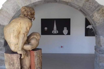 Detalle de la exposición que se inaugura hoy. ALTO BERNESGA