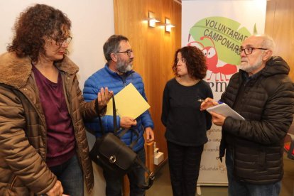 Representantes de las agrupaciones de voluntarios. L. DE LA MATA