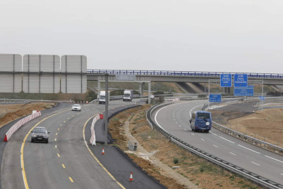 Imagen reciente de la autovía León-Valladolid. MARCIANO PÉREZ