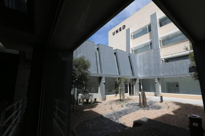 Instalaciones de la Universidad Nacional de Educación a Distancia en Ponferrada.