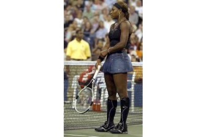 Serena Williams lució un particular atuendo en la jornada de ayer