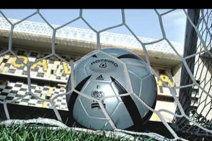 Como cada Eurocopa, ésta también tiene su propio balón, el roteiro, que ha recibido tanto críticas como alabanzas de los futbolistas.