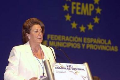 Rita Barberá presidió la Federación de Municipios y Provincias entre 1996 y el 2004.