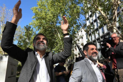 Jordi Cuixart y Jordi Sànchez acuden a declarar a la Audiencia Nacional, el 6 de octubre del 2017.