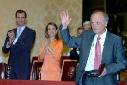 Antonio López tras recibir el premio de manos del Príncipe