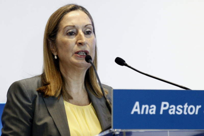 La ministra de Fomento, Ana Pastor, en una imagen de archivo.