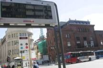 El Ayuntamiento refuerza el servicio para ir al cementerio