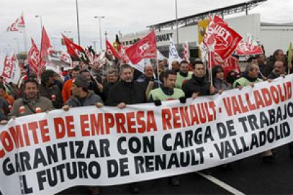 Trabajadores de Renault de Valladolid en una manifestación.
