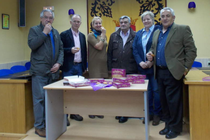 La presentación de las pastas tuvo lugar ayer en el Ayuntamiento de La Robla