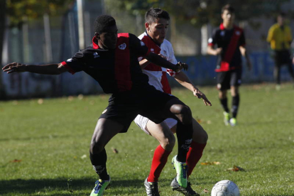 Arlequinados y rayistas firmaron tablas en la primera vuelta.