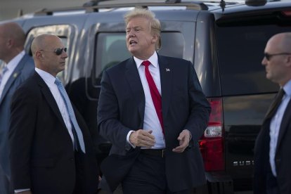 Trump a su llegada a Florida para pasar la Semana Santa.