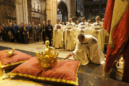 Ceremonia de conmemoración celebrada ayer en la Catedral de León