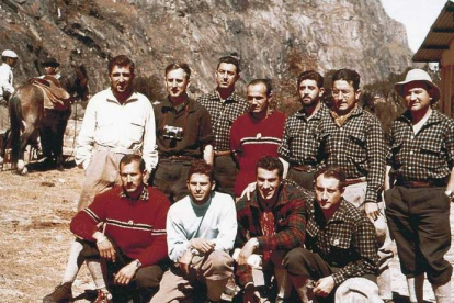 Los integrantes de la primera expedición española a los Andes peruanos, en 1961.