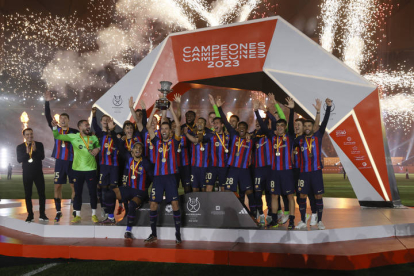 El Barcelona se impone al Madrid en la final de la Supercopa de España. JUAN CARLOS CÁRDENAS