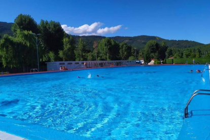 El Soto es un área recreativa con canchas y merendero, además de la piscina olímpica y para niños. DL