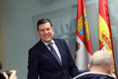 El portavoz de la Junta y consejero de Economía, Carlos Fernández Carriedo. EFE
