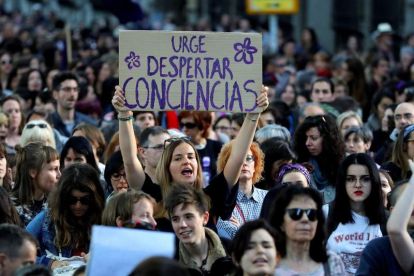 Concentración en Madrid en contra de la sentencia de La Manada. BALLESTEROS