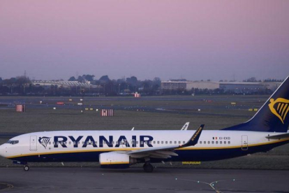 Un avión de Ryanair, modelo Boieng 737 como el incautado en el aeropuerto de Burdeos.