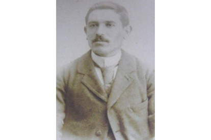Arsenio Fuertes González era secretario municipal de La Robla