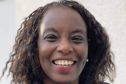 La escritora keniana Yvonne Adhiambo Owuor
