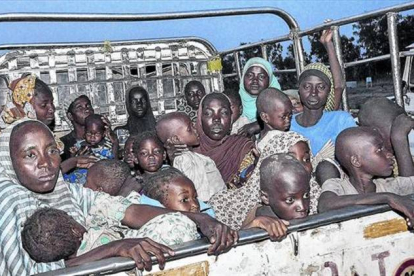Liberadas 8 Mujeres y sus hijos en las camionetas con que fueron trasladados tras su liberación.