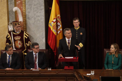 Mauricio Macri, durante su intervención de ayer en el Congreso de los Diputados. JAVIER LIZÓN
