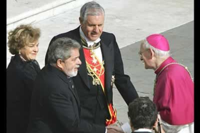 El Presidente de Brasil, Lula da Silva a su llegada a la Basílica de Roma.