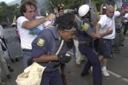 Imagen de los disturbios que tuvieron lugar durante la manifestación de oposición a Chávez
